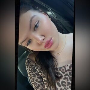 Meet your Posher, Mackenzie